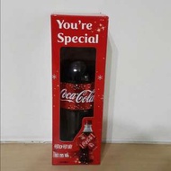 正版全新可口可樂2016年最新上市紅色版緞帶瓶/汽水瓶/可樂瓶/350ml/限量商品~~有現貨