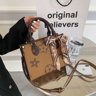 手提百搭fashion women bag小包包女2023新款高级感时尚斜挎网红单肩背包洋气大容量