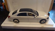 1：18 Autoart Mercedes-Maybach S-klasse White