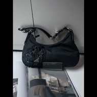 Prada 黑帆布水鑽愛心腋下包