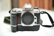 收藏級榮泰公司貨 NIKON F80D + MB-16 (電池手把)