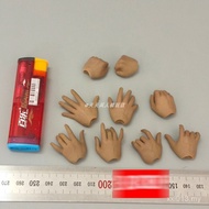 1/6 Soldier Movie Bruce Lee Hand Model 9 Models B008