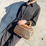LV 字紋小珍包 LV包 LV中古包 收藏