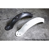 E-Scooter Rear Fender / Mudguard + Hook for Xiaomi M365/M365 Pro