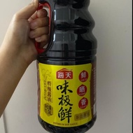 Premium soy sauce wei ji xian 1.9L