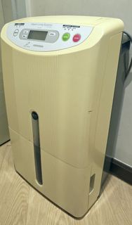 Hitachi RD-210EX 抽濕機