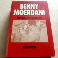 Benny Moerdani, Julius Poer