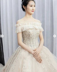 Luxurious Wedding Gown Model Sabrina / wedding gown with Sabrina rempel wedding gown model