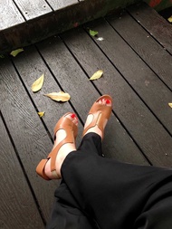 รองเท้าส้นสูงรัดส้น Decon Heels Signature(แนะนำใส่เผื่อขึ้น1ไซส์นะคะ)