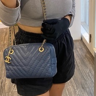 chanel山形紋金幣包