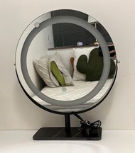 40cm LED Light Makeup Mirror on Black Stand / 黑底座LED燈化妝鏡