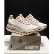 On Cloud Top Max Running shoes have good breathability，And comes with anti-slip soles TFQ1。