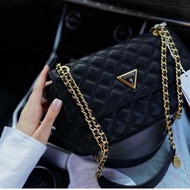 เกสส์/Guess กระเป๋าสะพายผู้หญิง สะพายข้าง สะพายไหล่ ขนาด/Size : 12"/นิ้้ว