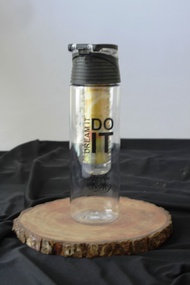 infused water bottle/botol minum infused water black