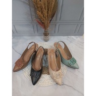 Mc Fidela Hills Latest Women