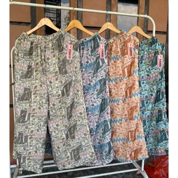 CELANA KULOT RAYON MOTIF BUNGA KEKINIAN