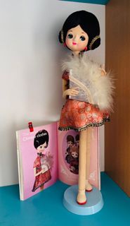 💗 《日本收藏家宇山步美AYUMI UYAMA的娃娃書雜誌有記載同款的款式   🩷 1960年至1970年 昭和年代 日本製造人手製作 🩷日本宇山企姿古董娃娃 🩷 穿中國風特別版！非常罕見款式》💗