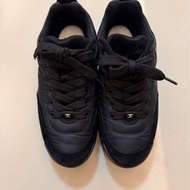 Chanel香奈兒 全黑秋冬運動鞋