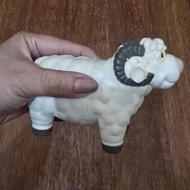 Vintage White Black sheep Figurine (PRELOVED Good Condition) White sheep Figurine/ Children's toy ba