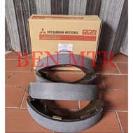 Rear Brake Pads Brake Shoe TRITON PAJERO SPORT 4600A106 - CARBen