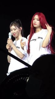 [Itzy同款衣服] 官方正版Itzy Born To Be 香港演唱會白色Tee Itzy Born To Be Concert White Tee