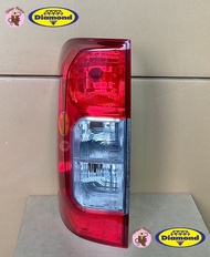 ไฟท้าย เสื้อไฟท้าย NISSAN NAVARA NP300 ปี 2014 - 2022 นิสสัน นาวาร่า นาวารา ตราเพชร ไดมอนด์ Diamond