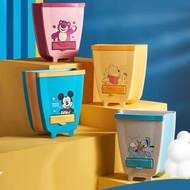 預購 勞蘇 壁掛式 折疊 lotso 士多啤梨熊 小熊維尼 winnie the pooh 唐老鴨 donald duck 米奇老鼠 mickey mouse 公仔 卡通 實用 日用品 垃圾桶 廚房 