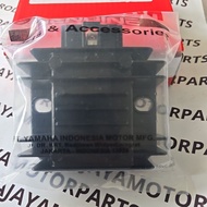 4B4-H1960-00 ORIGINAL YAMAHA NMAX REGULATOR KIPROK