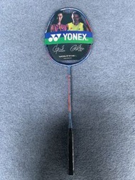 Yonex DUORA 10 羽毛球拍
