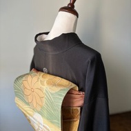 山茶花五紋付黑留袖古董和服