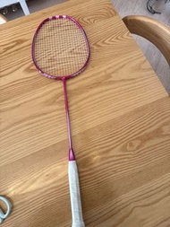 Adidas 粉色羽毛球拍