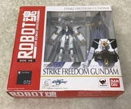 正版全新 ROBOT魂 072 seed 攻擊自由鋼彈 STRIKE FREEDOM ,購買模型請先提問