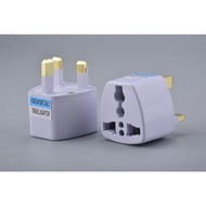 3-Pin Universal Adapter Plug Head UK 3 Pin Plug Socket US/EU/AU to UK Plug Adaptor