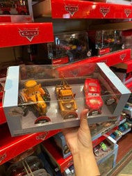 香港迪士尼樂園 反斗車王 Cars 閃電王 麥坤 Lightning McQueen 玩具車