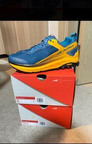 半價輕身 Altra Olympus 4 Blue (US9)