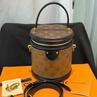 99新 LV/路易威登 CANNES 老花黑邊發財桶手提斜挎包圓桶水桶包，芯片