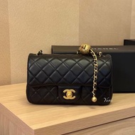 95new ✨ Chanel mini flap 20cm bag pearl black 香奈兒金球 黑色