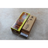 Arashiyama finishing sharpening stone grit 6000 with base and Nagura Ohtani whetstone