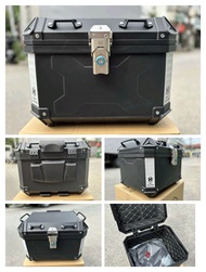 Duhan v8 Top Box 45 Liters with backRest & Metal Base Plate