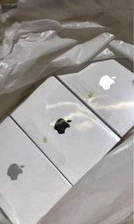 全新無開封iPhone XS MAX256GB 兩黑兩白 有apple單
