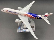 Malaysia Airlines 350 Aircraft Model 16cm Die-cast Metal Airplane Model