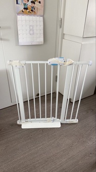 極新BB圍欄 Baby Fence lightly used