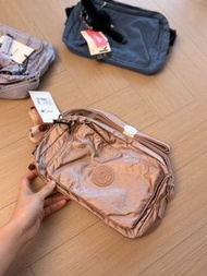 Kipling 多層隨身斜背包 型號 : Abanu M  Rose Pink玫瑰金