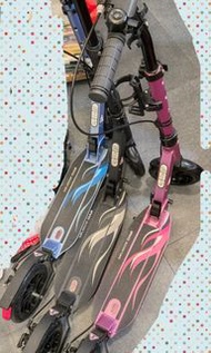 Scooter 成人滑板車