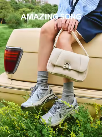 Amazing Song Alpha Bag Medium Shoulder Bag Sheep Leather