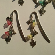 Eiffel Tower bookmark/ flower bookmark/ beads Eiffel Tower bookmark