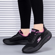 P[HYG] ใหม่ Skechers_ GO RUN HYPER BURST รองเท้าผ้าใบ รองเท้าวิ่ง ระบายอากาศ แบบผูกเชือก น้ําหนักเบาพิเศษ สําหรับผู้ชาย และผู้หญิง H