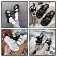 Dép bánh mì nữ cao 5p quai trần trám gắn tag đính đá GG cực xinh lên form ôm chân tôn dáng