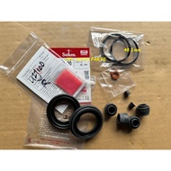 TOYOTA LAND CRUISER UZJ100 LEXUS-LX REAR BRAKE CALIPER SEAL KIT full set for both sides