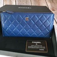 Chanel 藍色羊皮薄長夾